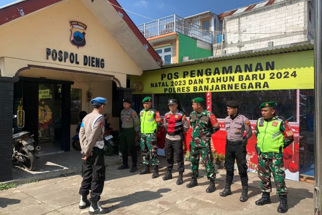 Siaga Nataru Babinsa laksanakan PAM di Pospol Dieng 