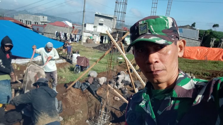 Babinsa Batur Dampingi Pengerjaan Pondasi KDKMP di Desa Pekasiran